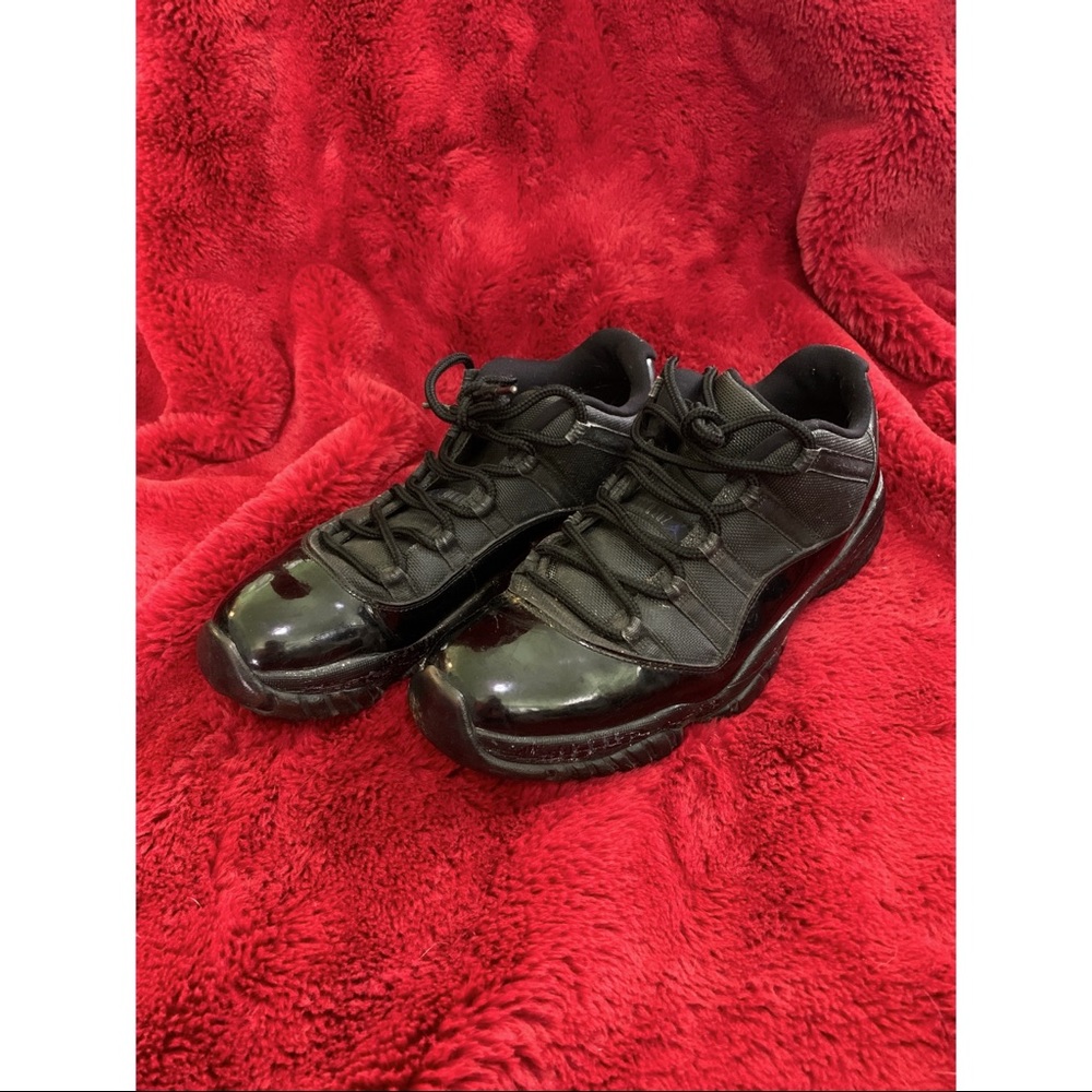 Jordan 11 All Black Lo Top Beaters *SEE DESCRIPT.*